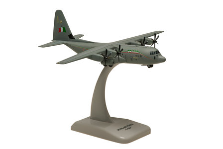 Italy Air Force Lockheed Martin C-130J Super Hercules (Hogan 1:200)