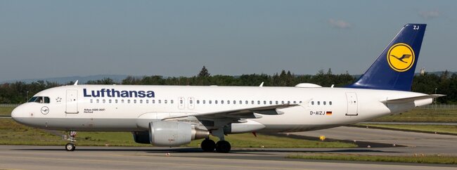 Lufthansa Airbus A320 (JC Wings 1:400)