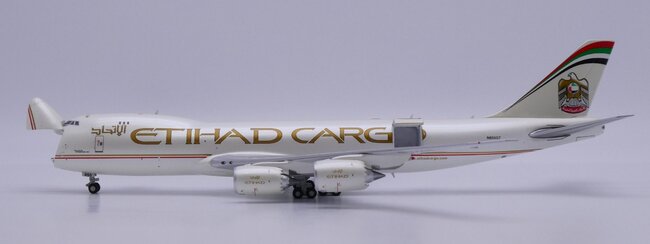Etihad Cargo Boeing 747-8F (JC Wings 1:400)