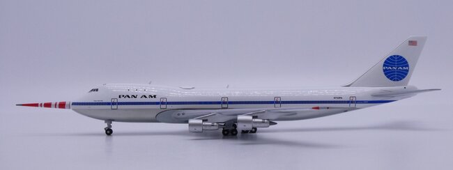 Pan Am Boeing 747-100 (JC Wings 1:400)