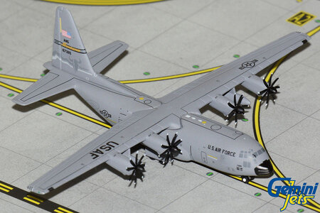 U.S. Air Force Lockheed C-130H Hercules (GeminiJets 1:400)