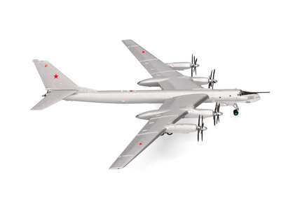 Soviet Air Force Tupolev TU-95MS (Herpa Wings 1:200)