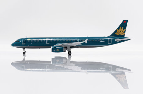 Vietnam Airlines Airbus A321 (JC Wings 1:200)