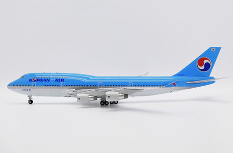 Korean Air Boeing 747-400 (JC Wings 1:200)
