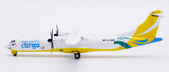 Cebu Pacific Cargo ATR72-500F (JC Wings 1:400)