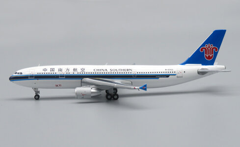 China Southern Airbus A300-600R (Apollo 1:400)