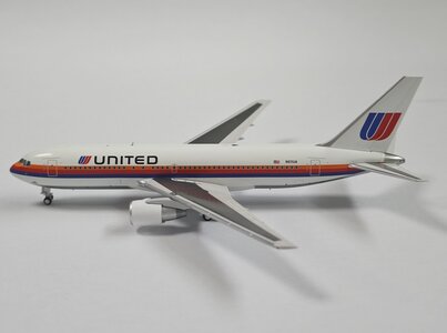 United Airlines Boeing 767-200ER (V1:400 1:400)