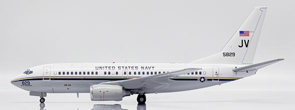 US Navy Boeing C-40A Clipper (JC Wings 1:200)
