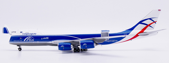 CargoLogicAir Boeing 747-8F (JC Wings 1:400)