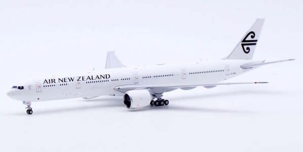 Air New Zealand Boeing 777-300ER (JC Wings 1:400)