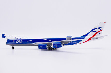 CargoLogicAir Boeing 747-8F (JC Wings 1:400)