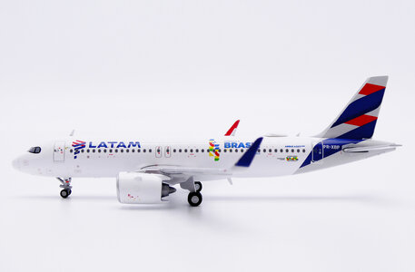 LATAM Airbus A320neo (JC Wings 1:400)