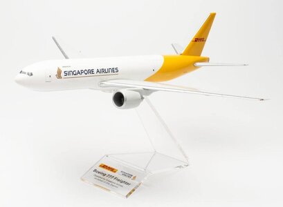 DHL / Singapore Airlines Boeing 777F (Herpa Snap-Fit 1:200)
