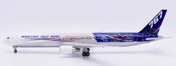 Boeing House Color Boeing 767-400ER (JC Wings 1:200)
