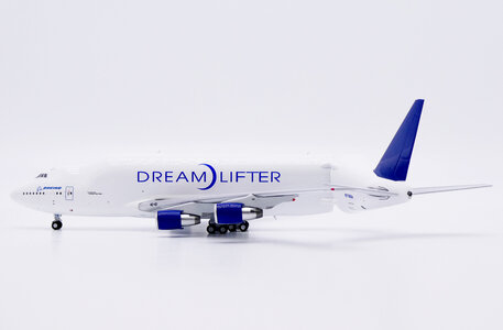 Boeing Company Boeing 747-400LCF Dreamlifter (JC Wings 1:400)
