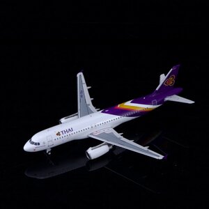 Thai Airways International Airbus A320-200 (Kylin Model 1:400)
