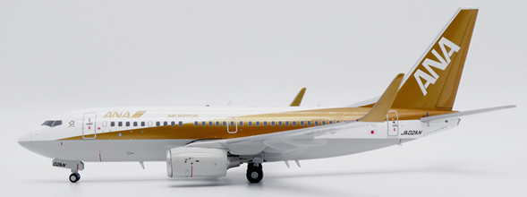 ANA - All Nippon Airways Boeing 737-700 (JC Wings 1:200)