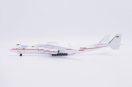 Antonov Design Bureau An-225 Mriya (JC Wings 1:400)