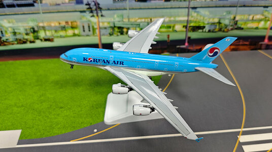 Korean Air Airbus A380-861 (Aviation400 1:400)