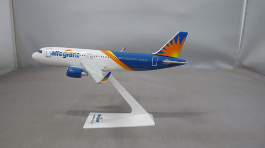 Allegiant Air Airbus A320-200 (Flight Miniatures 1:200)
