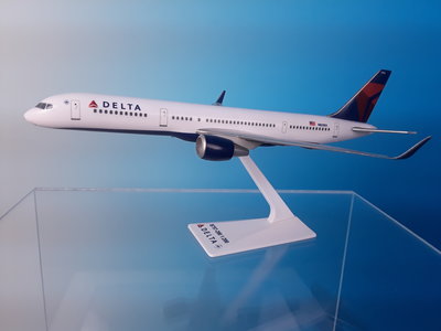 Delta - Boeing 757-200 (Flight Miniatures 1:200)