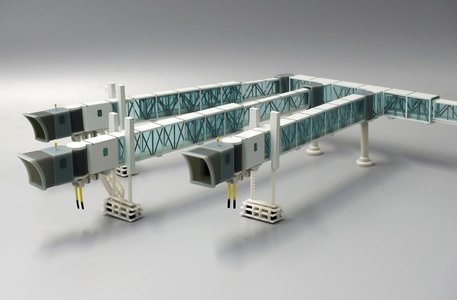  Airport Passenger Bridge (JC Wings 1:200)