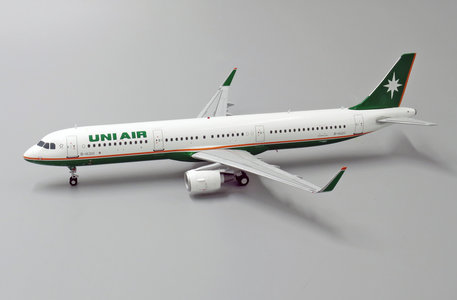 Uni Air Airbus A321 (JC Wings 1:200)