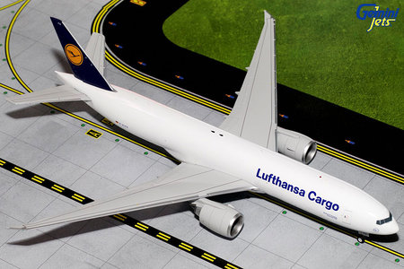 Lufthansa Cargo Boeing 777F (GeminiJets 1:200)