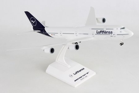 Lufthansa Boeing 747-8 (Skymarks 1:200)