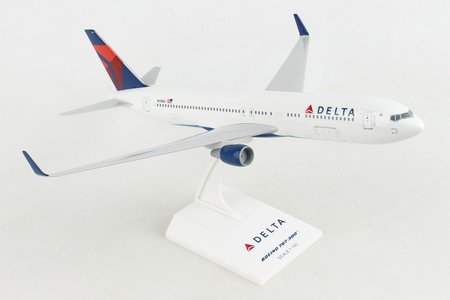 Delta Air Lines Boeing 767-300 (Skymarks 1:150)