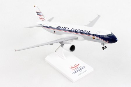 Avianca Airbus A320-200 (Skymarks 1:150)