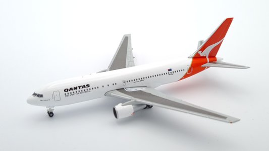 Qantas Boeing 767-200 (Herpa Wings 1:500)