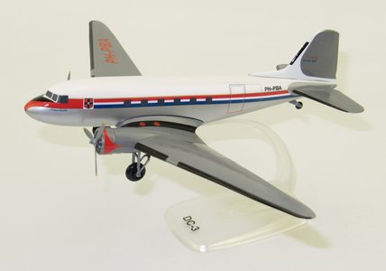 DDA Classic Airlines Douglas DC-3 (PPC 1:100)