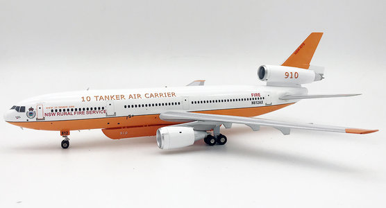 10 Tanker Air Carrier McDonnell Douglas DC-10-30/ER (Inflight200 1:200)