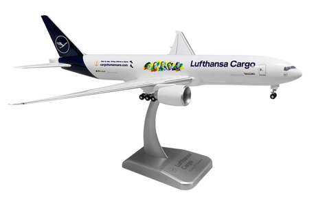 Lufthansa Cargo Boeing 777F (Limox 1:200)