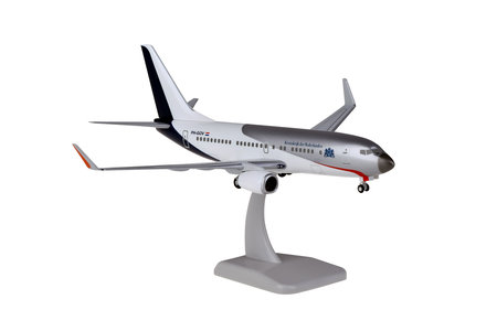 Government of the Netherlands Boeing 737-700WW (Hogan 1:200)