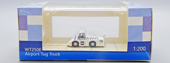 Airport Accessories ANA Komatsu WT250E Towing Tractor (JC Wings 1:200)