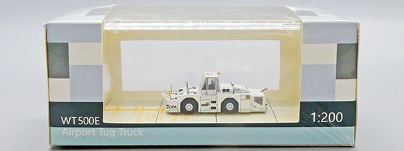 Airport Accessories CPA Komatsu WT500E Towing Tractor  (JC Wings 1:200)