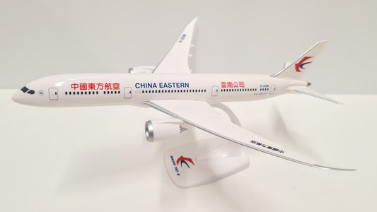 China Eastern Boeing 787-9 (PPC 1:200)