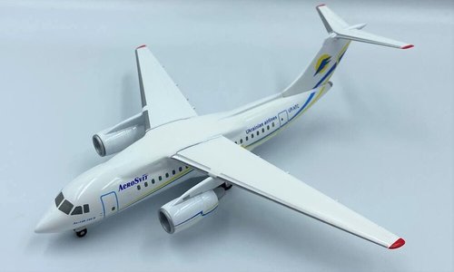 Aerosvit Ukrainian Airlines Antonov An-148 (KUM Models 1:200)