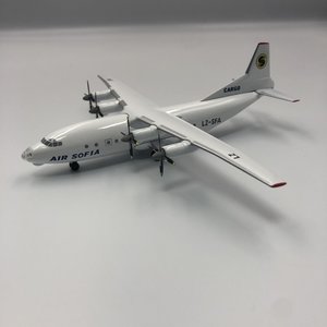 Air Sofia Cargo Antonov AN-12 (KUM Models 1:200)