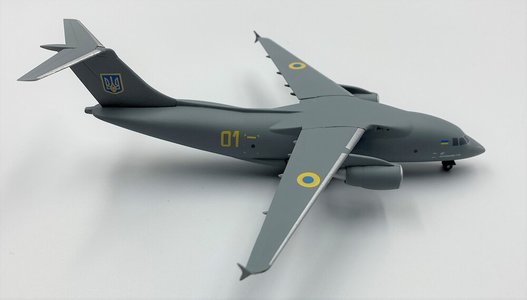 Ukraine Air Force Antonov An-178 (KUM Models 1:200)