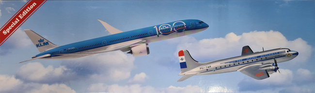 KLM - Boeing 787 + Douglas DC-4 set (PPC  1:200)