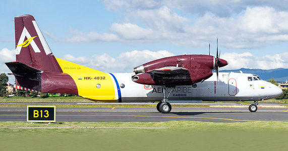 AerCaribe Antonov An-32 (AviaBoss 1:200)