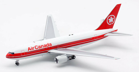 Air Canada Boeing 767-233/ER (B Models 1:200)