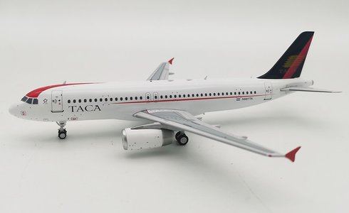 TACA Airbus A320-233 (El Aviador 1:200)