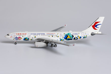 China Eastern Airlines Airbus A330-200 (NG Models 1:400)