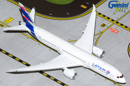 LATAM Boeing 787-9 Dreamliner (GeminiJets 1:400)