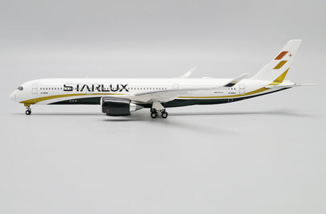 Starlux Airbus A350-900 (JC Wings 1:400)