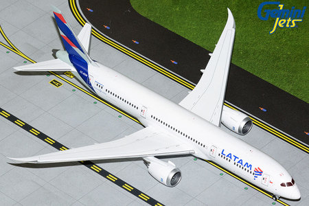 LATAM Boeing 787-9 Dreamliner (GeminiJets 1:200)